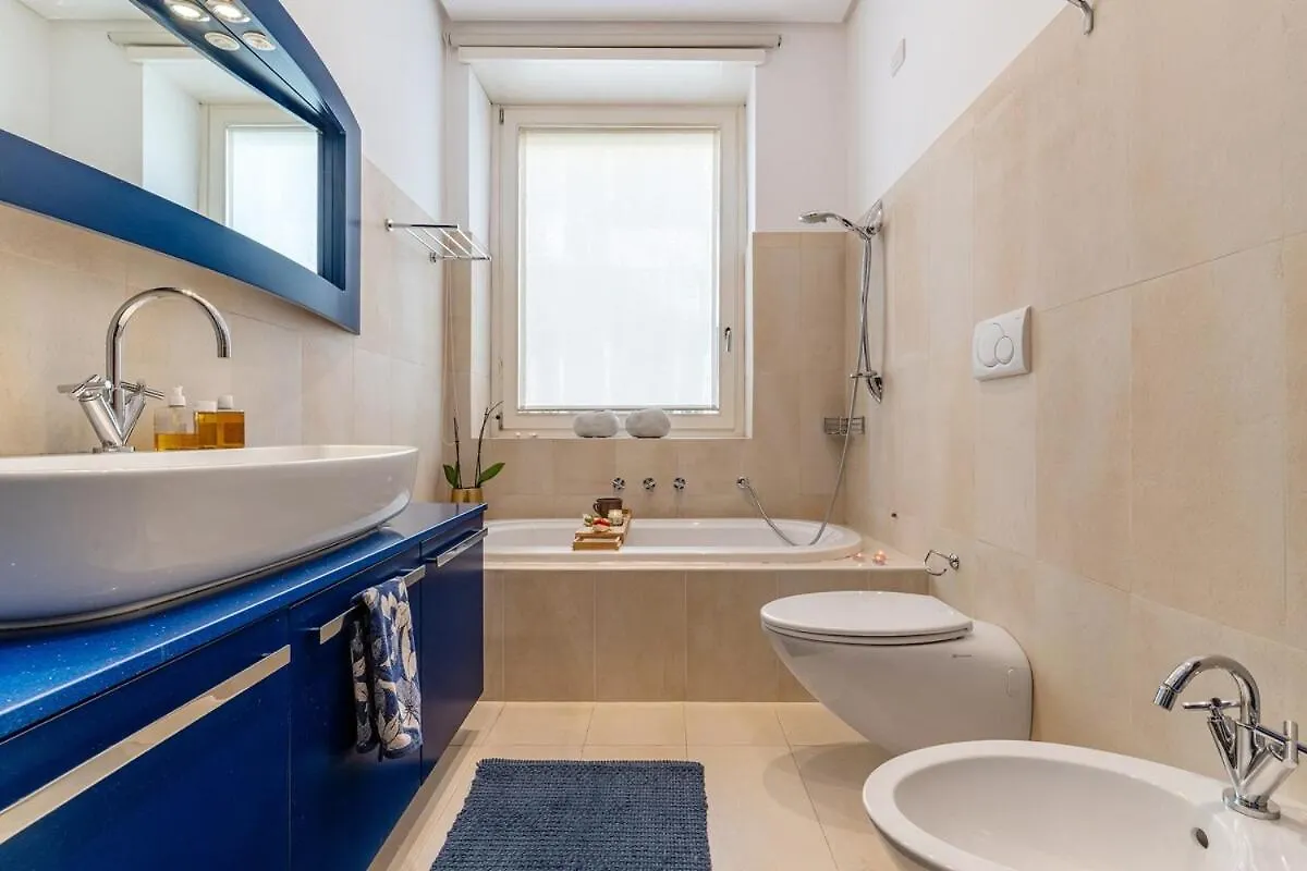 Elegant Apt In Milan Heart Italie